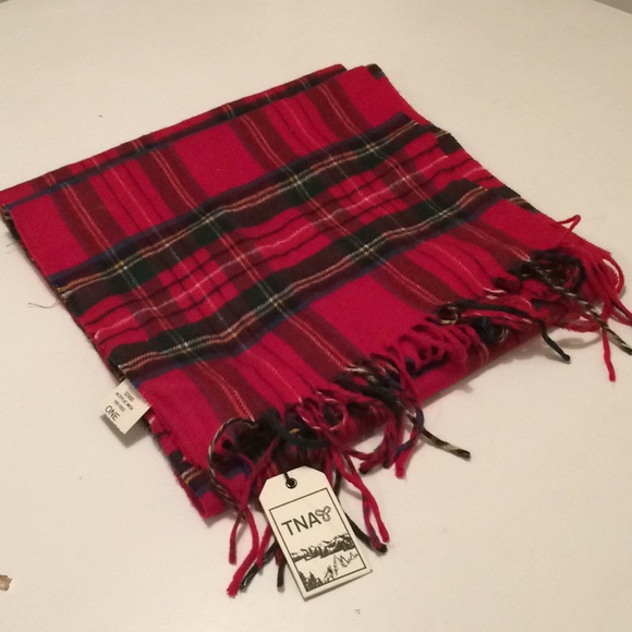 ARITZIA | NWT TNA Red Plaid Scarf